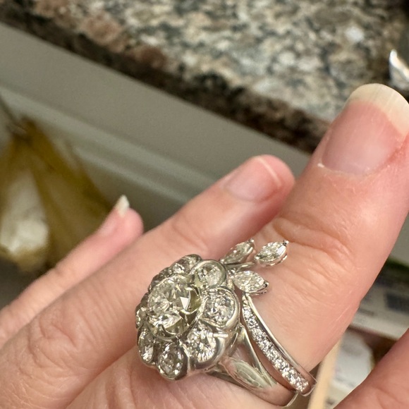 ALL NATURAL DIAMONDS! Vintage Diamond Ring PLUS Diamond Accent Band. - Picture 5 of 10